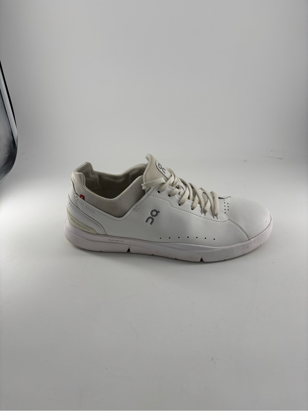 On Cloud The Roger Advantage White Mid Top Sneakers Men’s Size 13